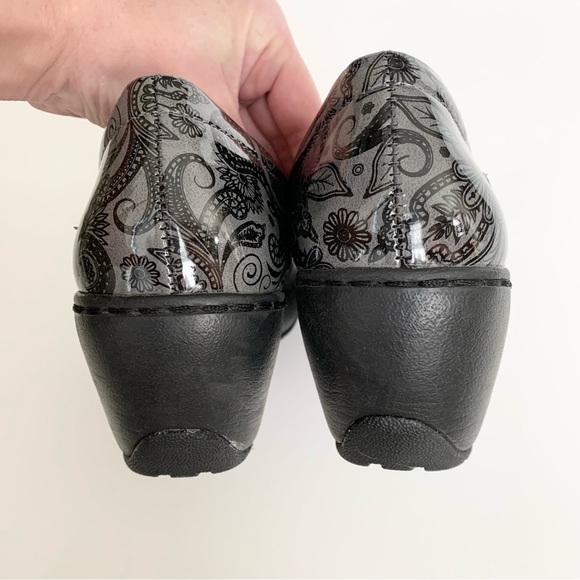 Nurse Mates Bryar Clogs - Picture 4 of 7